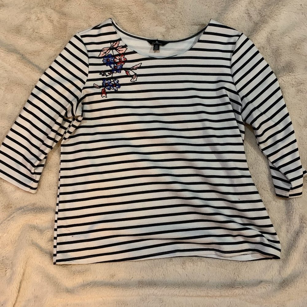 Black and White Striped 3/4 Sleeve Blouse